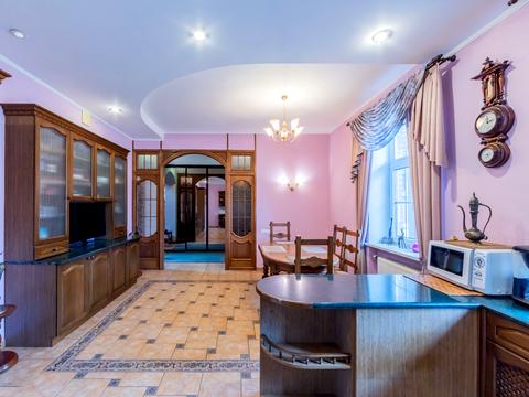 будинок за адресою Квітки Цісик вул. (Гамарника), 81