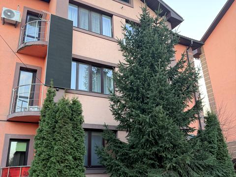комерційна за адресою Волошкова вул., 44