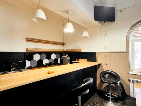 коммерческая по адресу Апрельский пер., 1