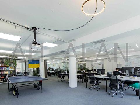 коммерческая по адресу Жилянская ул., 59