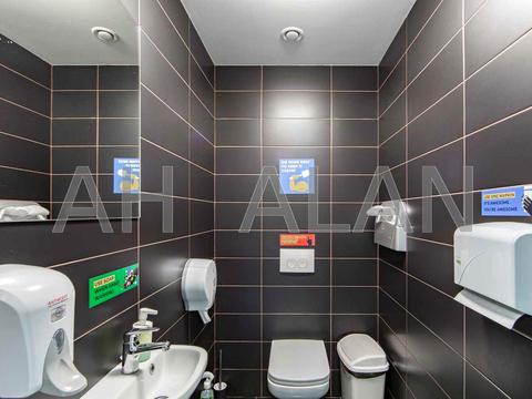 коммерческая по адресу Жилянская ул., 59