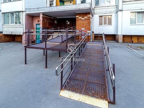 квартира за адресою Академіка Глушкова просп., 12