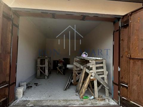 будинок за адресою яблунева