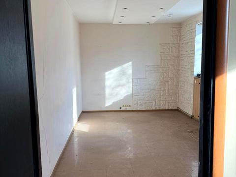 комерційна за адресою Маєра Балабана вул., 12