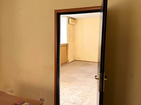 комерційна за адресою Маєра Балабана вул., 12