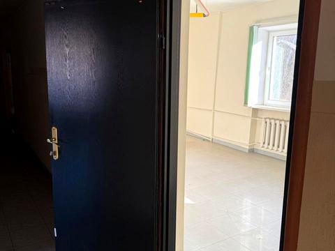 комерційна за адресою Маєра Балабана вул., 12