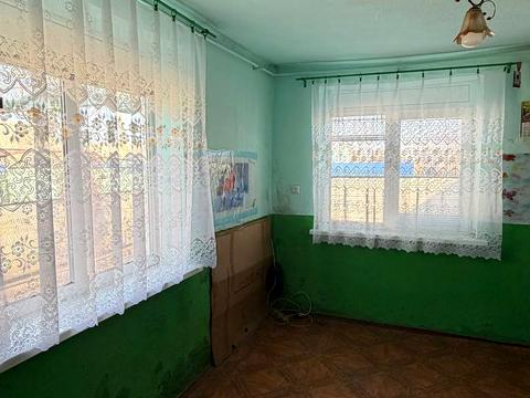 дом по адресу Центральна