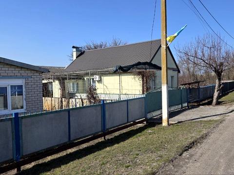 дом по адресу Центральна