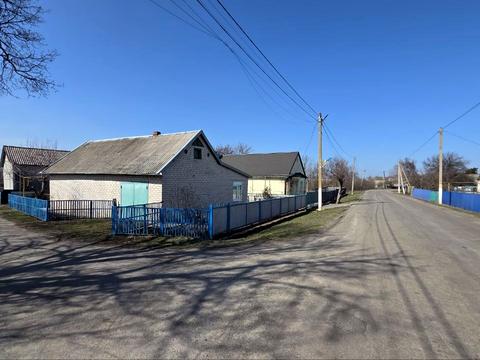 дом по адресу Центральна
