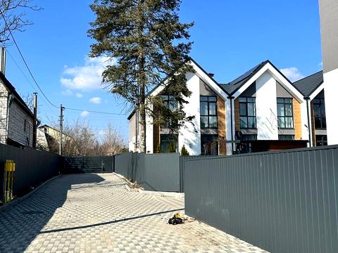 будинок за адресою Богдана Хмельницького вул.