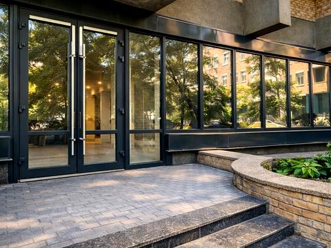 коммерческая по адресу Гоголевская ул., 37/2