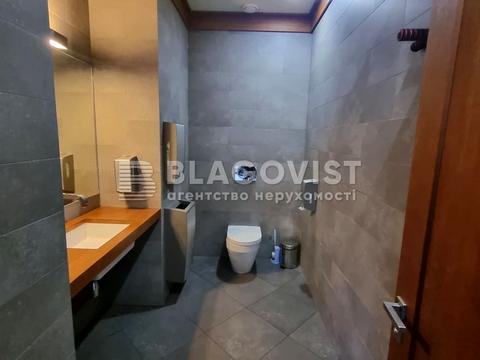 комерційна за адресою Кловський узвіз, 7a