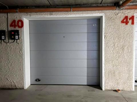 паркомісце за адресою Михайла Грушевського вул. (Котовського), 110