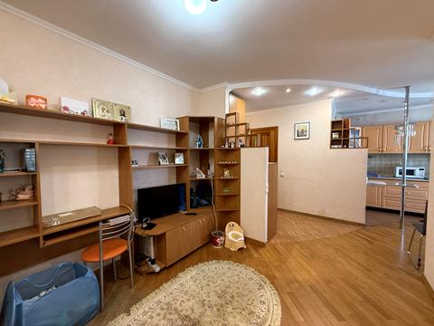 квартира за адресою Анни Ахматової вул., 35-А
