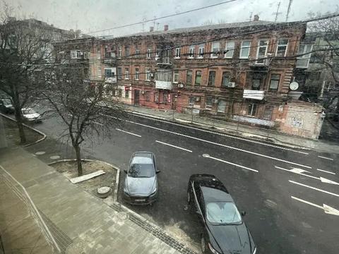 комерційна за адресою Князя Володимира Великого вул. (Плеханова), 1