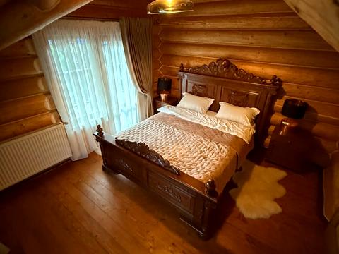 будинок за адресою Чорновола, 802