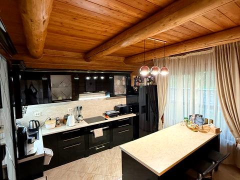 будинок за адресою Чорновола, 802