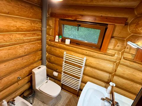 будинок за адресою Чорновола, 802