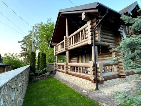 будинок за адресою Чорновола, 802