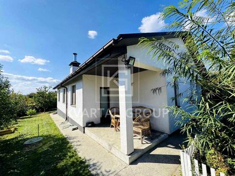 будинок за адресою Вишнева вул.