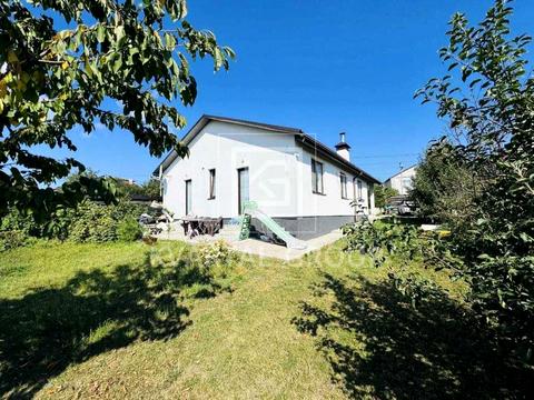 будинок за адресою Вишнева вул.