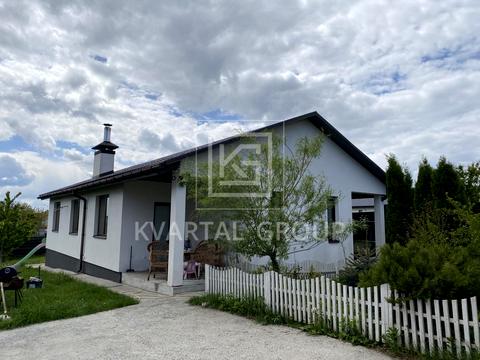 будинок за адресою Вишнева вул.