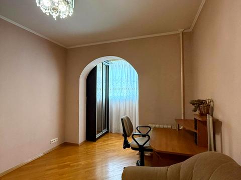 квартира за адресою Академіка Заболотного вул., 110