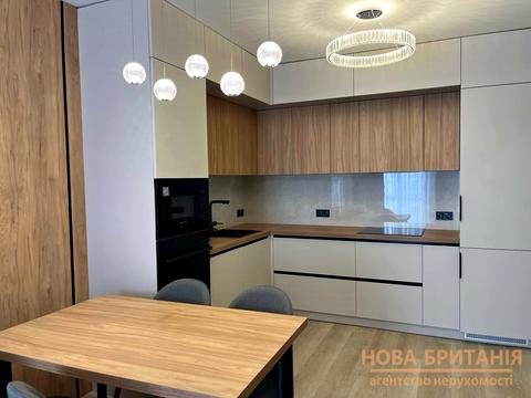 квартира за адресою Михайла Максимовича вул. (Онуфрія Трутенка), 28-Е