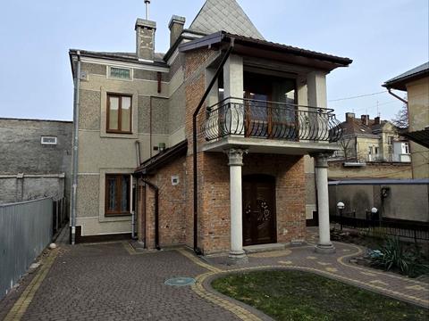 дом по адресу Алишера Навои ул., 14