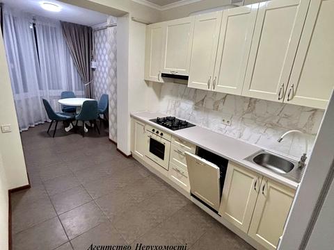 квартира за адресою Академіка Амосова вул., 61