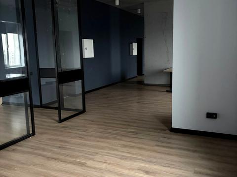 комерційна за адресою Трускавецька вул., 4-Б