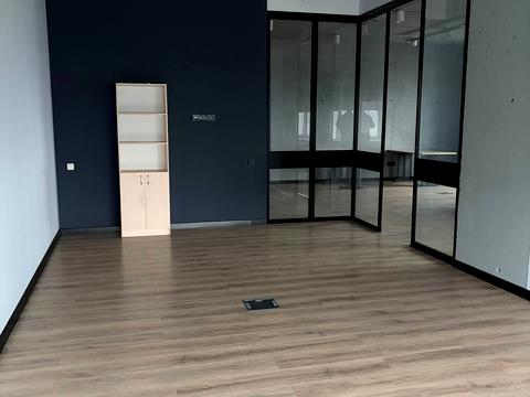 комерційна за адресою Трускавецька вул., 4-Б