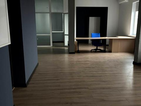 комерційна за адресою Трускавецька вул., 4-Б