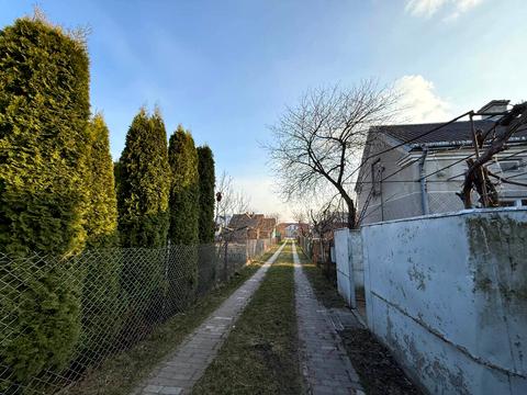 участок по адресу І. Франка, 68