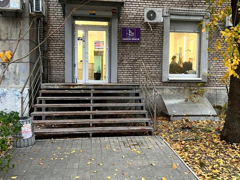 комерційна за адресою Воскресенська вул. (Леніна), 1-А