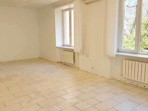 коммерческая по адресу Французский бульв., 35