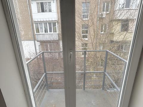 квартира за адресою Михайла Драгоманова вул. (Димитрова), 18