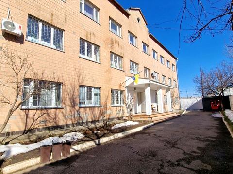 коммерческая по адресу Молодіжна ул., 25