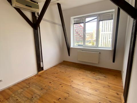 комерційна за адресою Уманська вул., 25