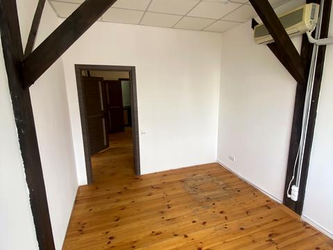 комерційна за адресою Уманська вул., 25