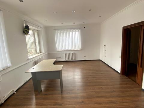 комерційна за адресою Уманська вул., 25