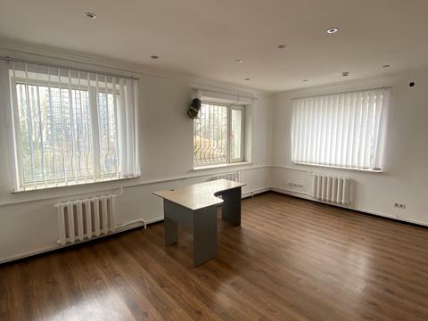 комерційна за адресою Уманська вул., 25