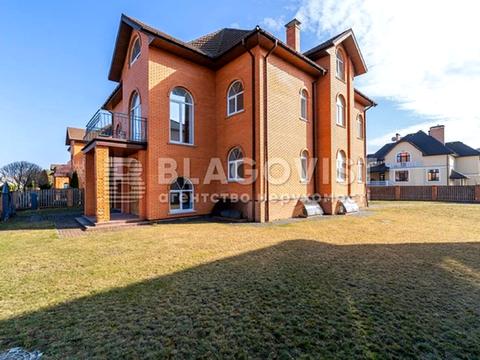 будинок за адресою Василя Сухомлинського вул., 19