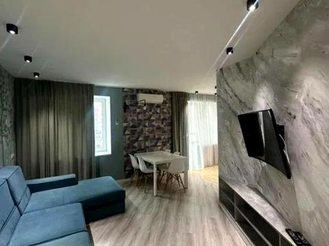 квартира за адресою Дениса Рачінського вул. (Комбінатна), 25