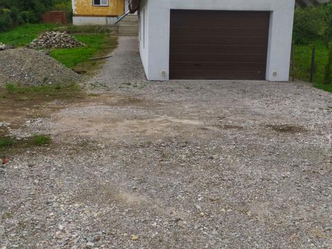 дом по адресу Спортивна