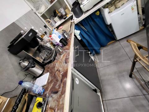 комерційна за адресою Михайлівська вул., 20-А