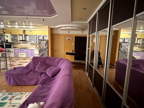 квартира за адресою Зодчих вул., 8