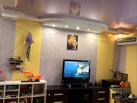 квартира за адресою Зодчих вул., 8