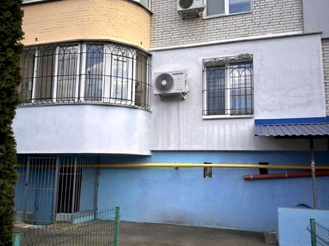 квартира за адресою Зодчих вул., 8