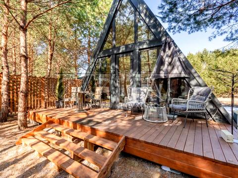 комерційна за адресою Затишна, 1